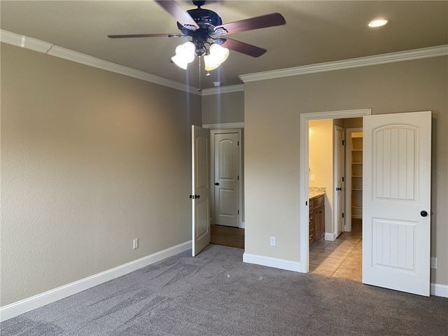 6202 W Sage Drive, Rogers, AR 72758