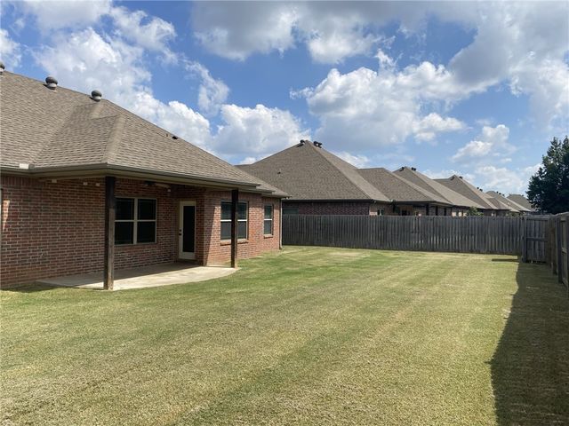 6202 W Sage Drive, Rogers, AR 72758