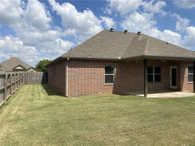 6202 W Sage Drive, Rogers, AR 72758