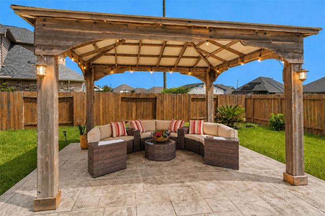 31710 Sydney Creek Drive, Hockley, TX 77447