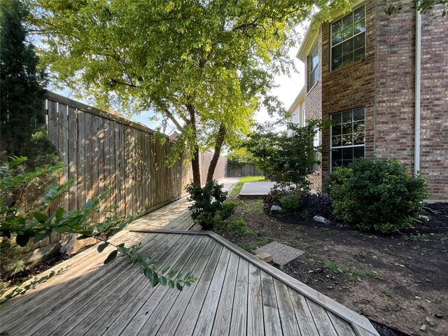1213 Vistawood Drive, Mansfield, TX 76063