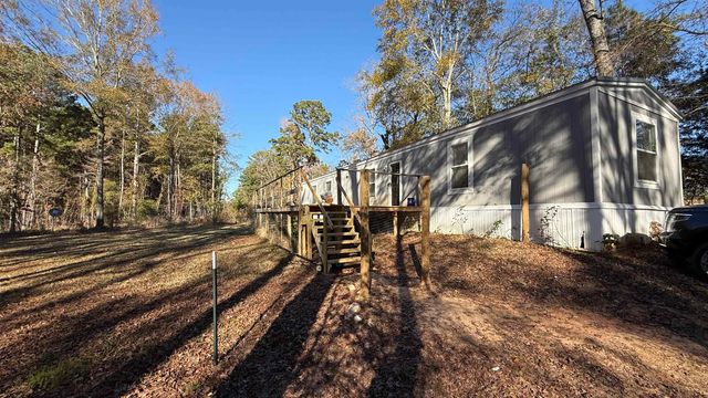 6089 E Juanita Dr, Longview, TX 75605