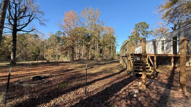 6089 E Juanita Dr, Longview, TX 75605