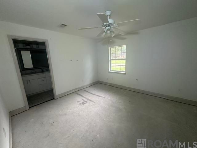 12545 Canterbury Dr, Baton Rouge, LA 70814