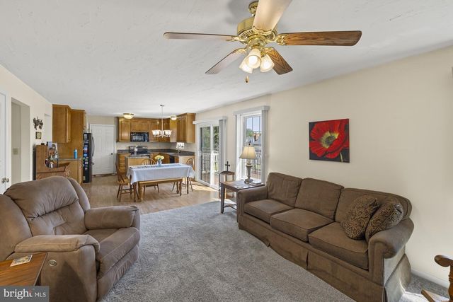 1851 MICHELLE DR, York, PA 17408