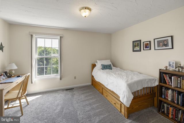 1851 MICHELLE DR, York, PA 17408