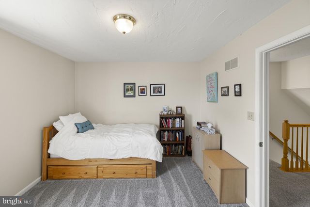 1851 MICHELLE DR, York, PA 17408