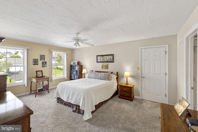 1851 MICHELLE DR, York, PA 17408