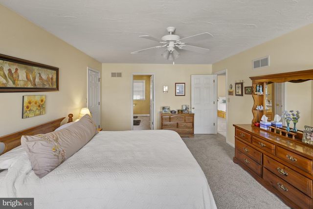 1851 MICHELLE DR, York, PA 17408
