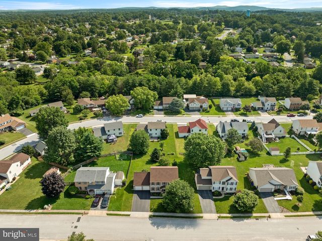 1851 MICHELLE DR, York, PA 17408