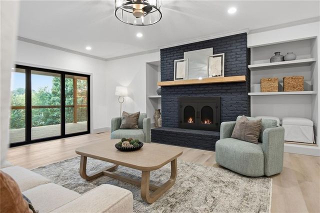 2585 Bridgewater Circle, Gainesville, GA 30506