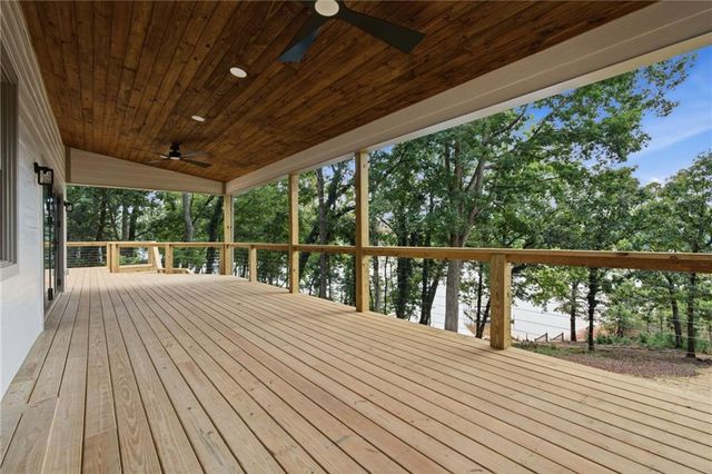 2585 Bridgewater Circle, Gainesville, GA 30506