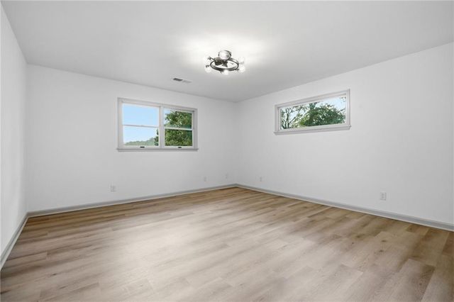 2585 Bridgewater Circle, Gainesville, GA 30506