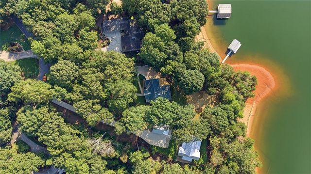 2585 Bridgewater Circle, Gainesville, GA 30506