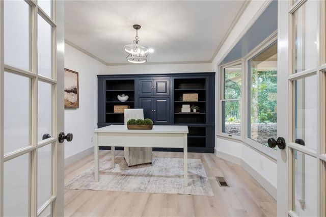 2585 Bridgewater Circle, Gainesville, GA 30506