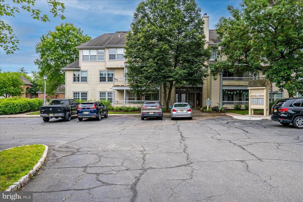 108 WRANGEL CT #1, Princeton, NJ 08540