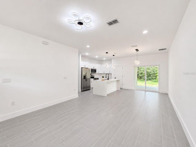 881 W WISCONSIN AVENUE, Orange City, FL 32763