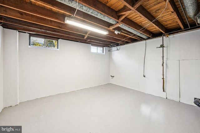 2211 CHESTNUT HILL DR, Cinnaminson, NJ 08077