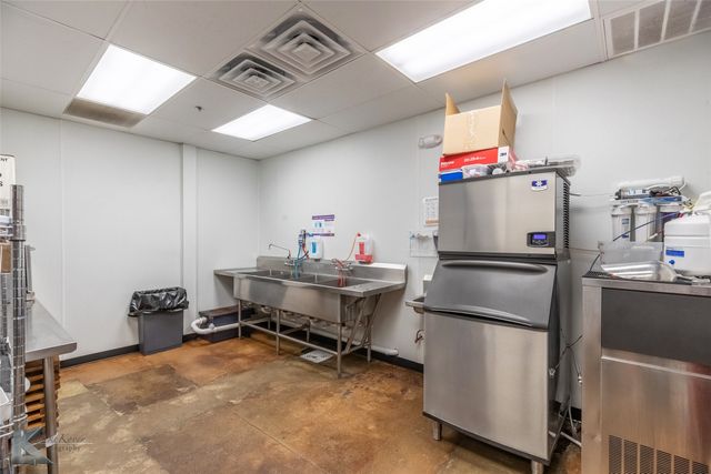 382 Chestnut Street, Abilene, TX 79602