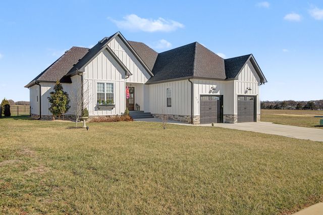 172 Lookout Dr, Winchester, TN 37398