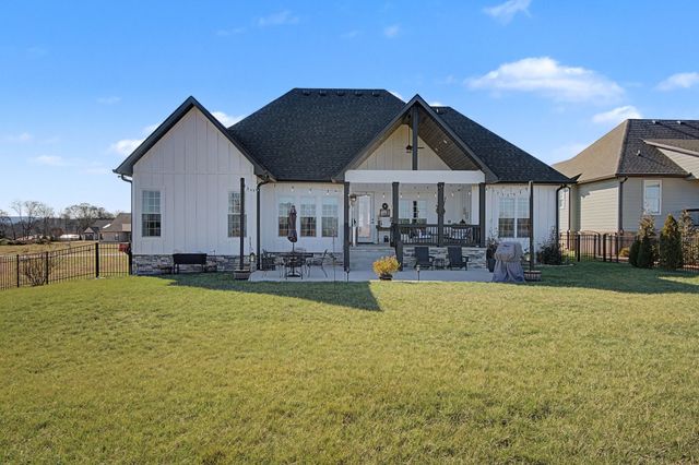 172 Lookout Dr, Winchester, TN 37398