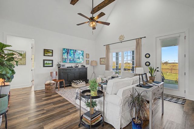 172 Lookout Dr, Winchester, TN 37398