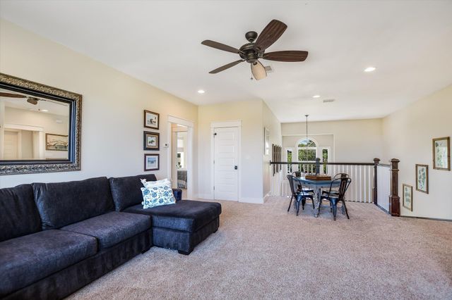 600 Abbey RD, Liberty Hill, TX 78642