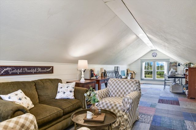 600 Abbey RD, Liberty Hill, TX 78642
