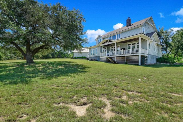 600 Abbey RD, Liberty Hill, TX 78642