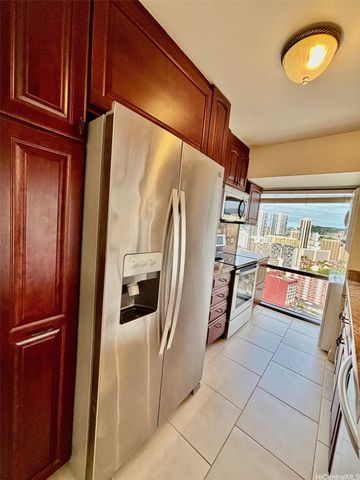1750 Kalakaua Avenue 2704, Honolulu, HI 96826
