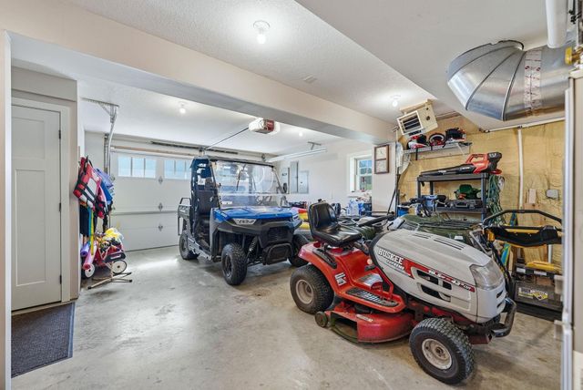 160 Lane 100 Long Lake, Fremont, IN 46737