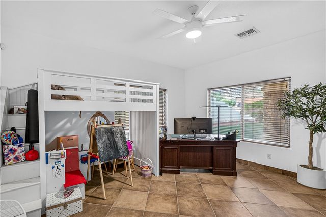 619 Country Club Court, Kingman, AZ 86401