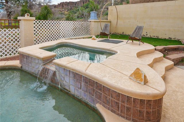 619 Country Club Court, Kingman, AZ 86401