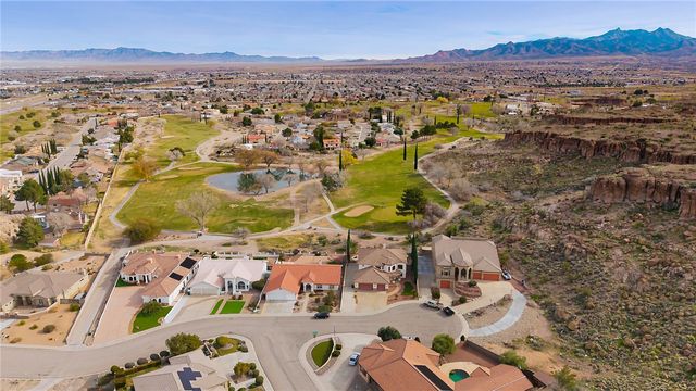 619 Country Club Court, Kingman, AZ 86401