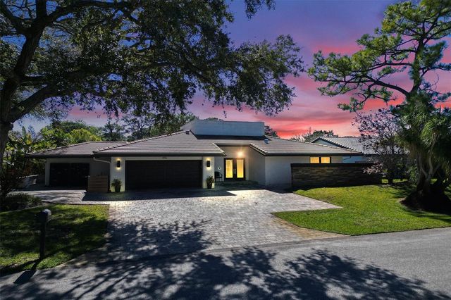 614 Lakewoode Circle W, Delray Beach, FL 33445