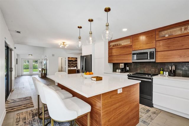 614 Lakewoode Circle W, Delray Beach, FL 33445