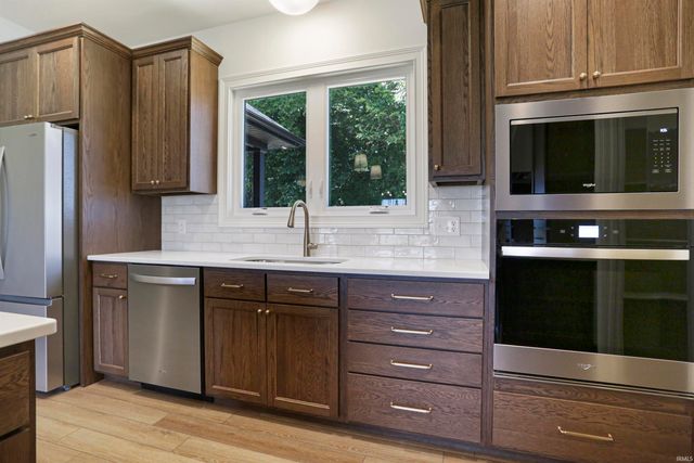 2942 Palomar Drive, Evansville, IN 47711