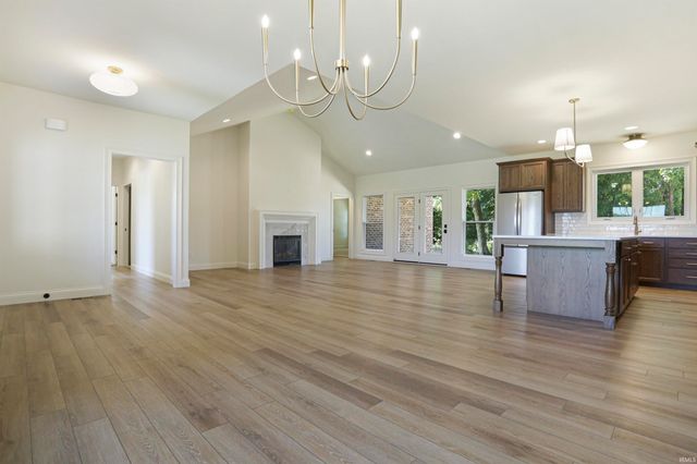 2942 Palomar Drive, Evansville, IN 47711