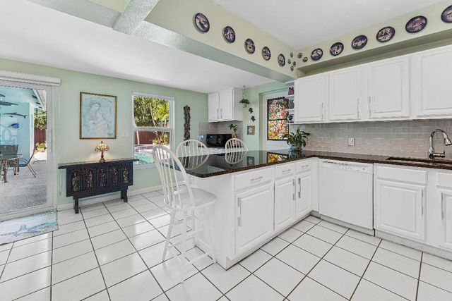 3421 Eastview Avenue, West Palm Beach, FL 33407