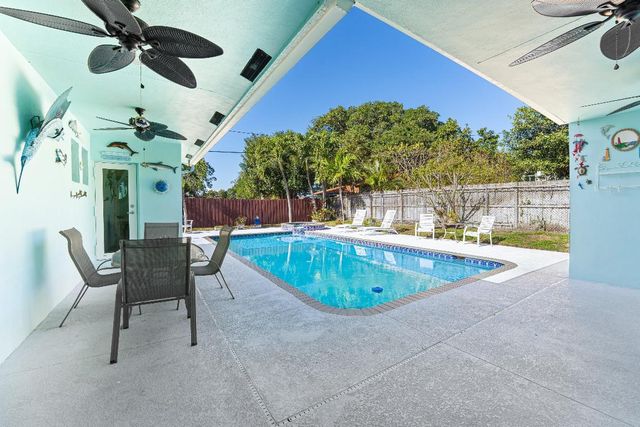 3421 Eastview Avenue, West Palm Beach, FL 33407