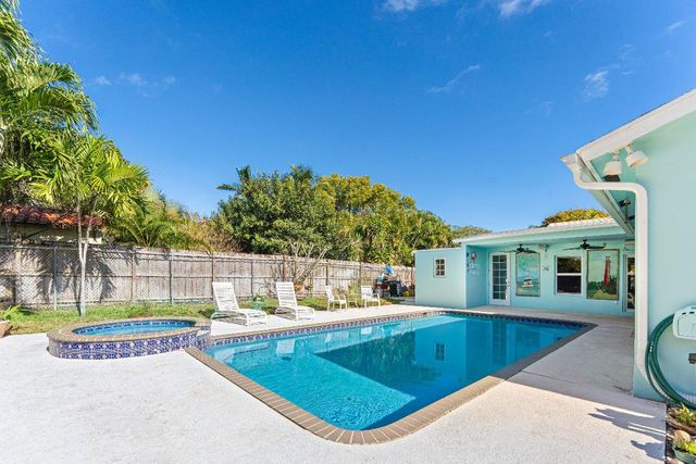 3421 Eastview Avenue, West Palm Beach, FL 33407