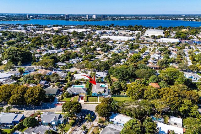 3421 Eastview Avenue, West Palm Beach, FL 33407