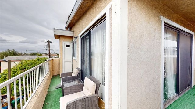 1168 E 10th 218B, Long Beach, CA 90813