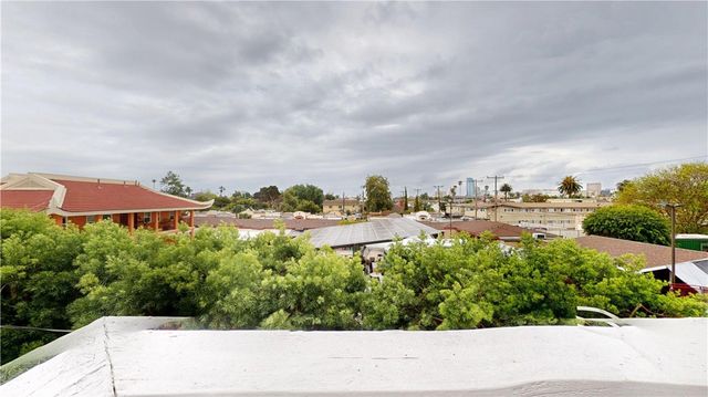 1168 E 10th 218B, Long Beach, CA 90813