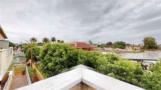 1168 E 10th 218B, Long Beach, CA 90813
