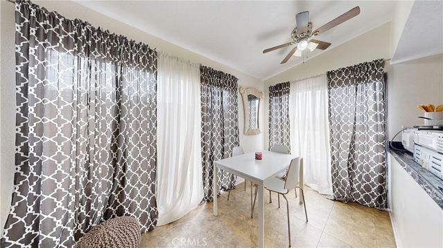 1168 E 10th 218B, Long Beach, CA 90813