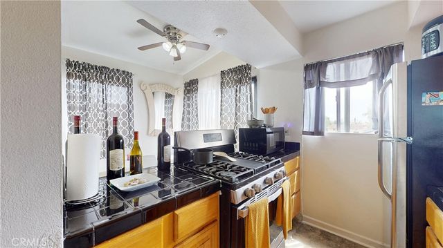 1168 E 10th 218B, Long Beach, CA 90813