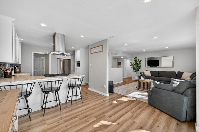 5825 Merlindale Dr, Citrus Heights, CA 95610