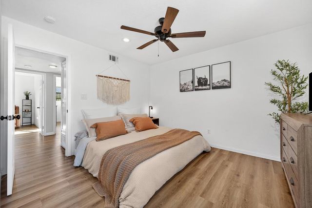 5825 Merlindale Dr, Citrus Heights, CA 95610