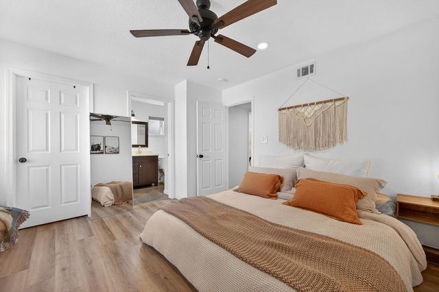 5825 Merlindale Dr, Citrus Heights, CA 95610